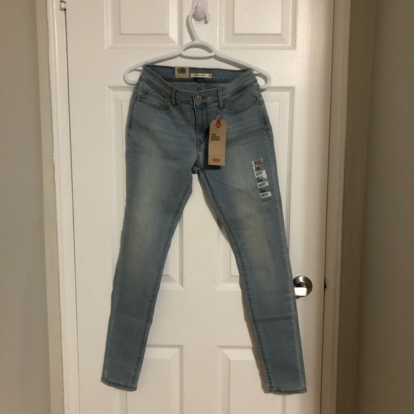 Levi's Denim - NWT Levi 710 Super Skinny jeans, light blue, Size 8 Medium, W29 and L30.